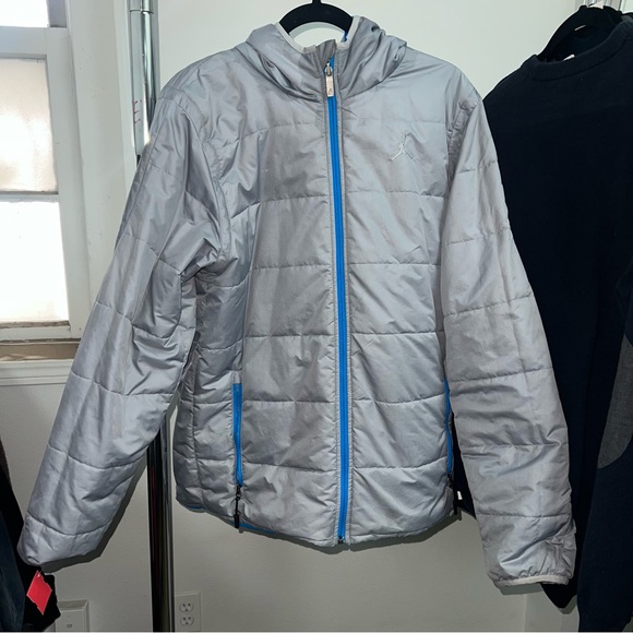 Nike Blue Jordan Reversible Jacket | Ideal for Any Occasion - Picture 7 of 10